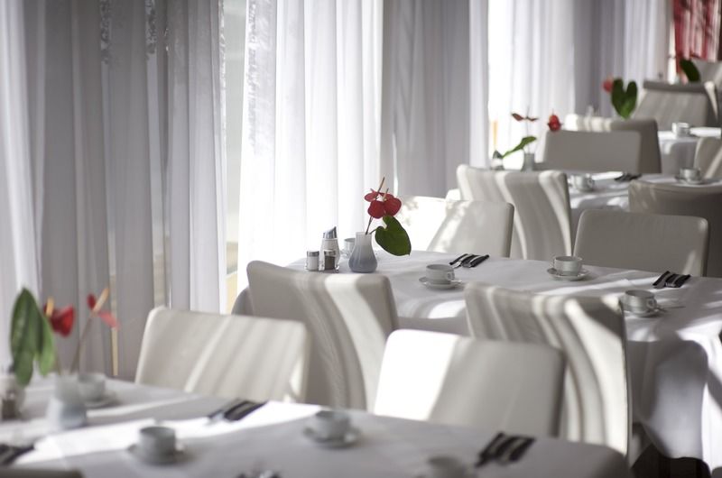 Max Brown Hotel Midtown, Part Of Sircle Collection Düsseldorf Dış mekan fotoğraf