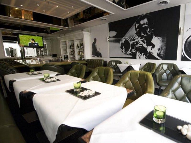 Max Brown Hotel Midtown, Part Of Sircle Collection Düsseldorf Dış mekan fotoğraf